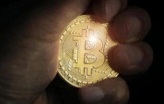 以太币是哪年发行的(以太币是哪年发行的)