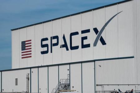 800美元目标价与60亿被动买盘为何未能支撑SpaceX股价？